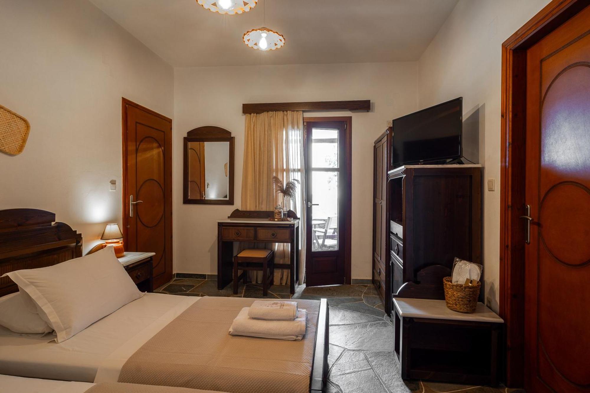 Mirsini Apartments In Sifnos Вати Экстерьер фото